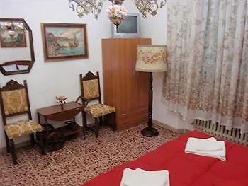 Bed & Breakfast A Casa Doina Airport2 Pisa