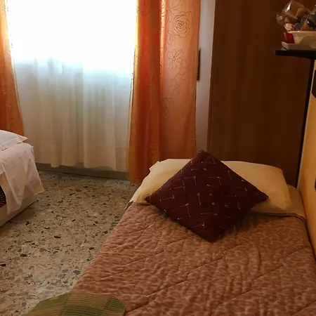 A Casa Doina Airport2 Bed & Breakfast 3*